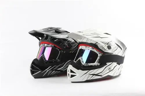 三線立式加工中心850plus機加工“頭盔模具”成新網紅,即將帶來一波新熱潮?(圖1) 三線立式加工中心850plus機加工“頭盔模具”成新網紅,即將帶來一波新熱潮?(圖1)