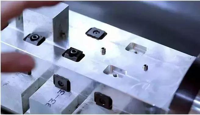 【新手必看】3軸、3+2軸、5軸加工的區(qū)別是什么?(圖12) 【新手必看】3軸、3+2軸、5軸加工的區(qū)別是什么?(圖12)